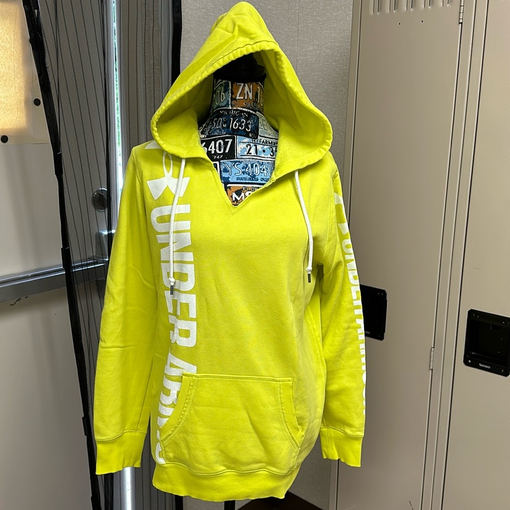 Under Armour Sweatshirt